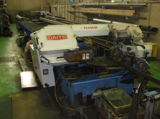 バンドソーマシン